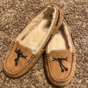 Ugg house shoes